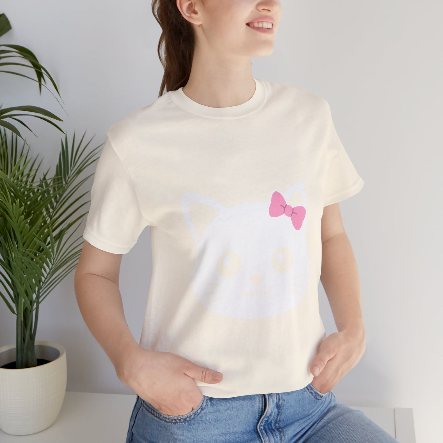 Cute Kawaii Cat Face Tee — Cute Kitty Graphic T-Shirt