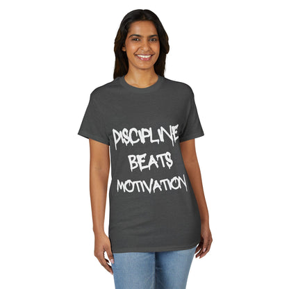Discipline beats Motivation T‑Shirt — Motivational Gym Fitness Tee